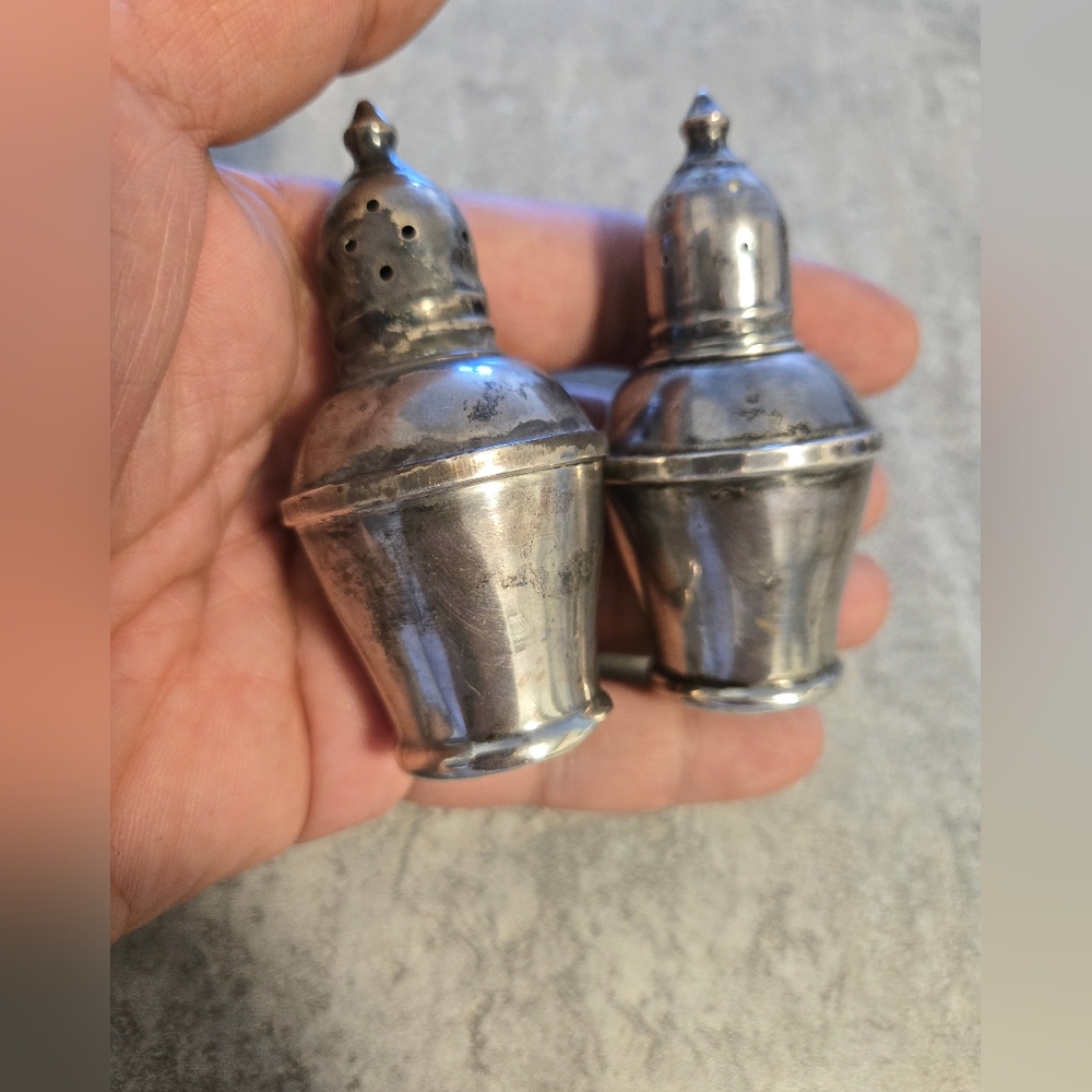 Silver Sterling Weighted SALT & PEPPER Shakers Vintage Glass Lined